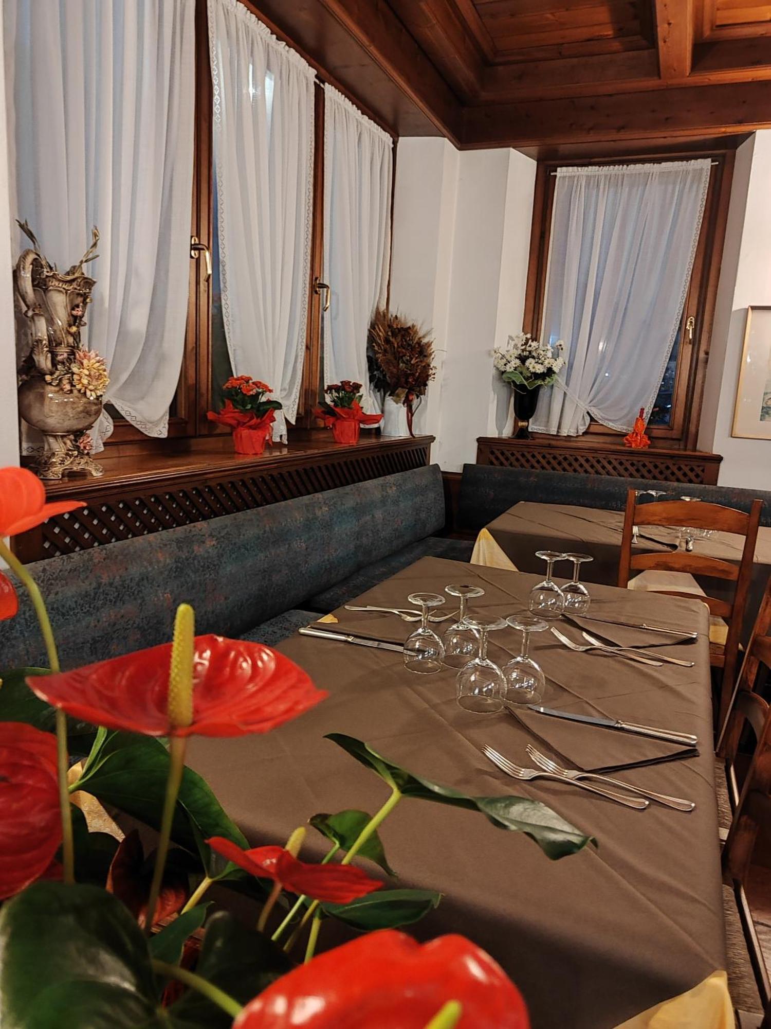 Al Sole Hotel Ristorante Dal 1870 Pieve di Cadore Eksteriør billede